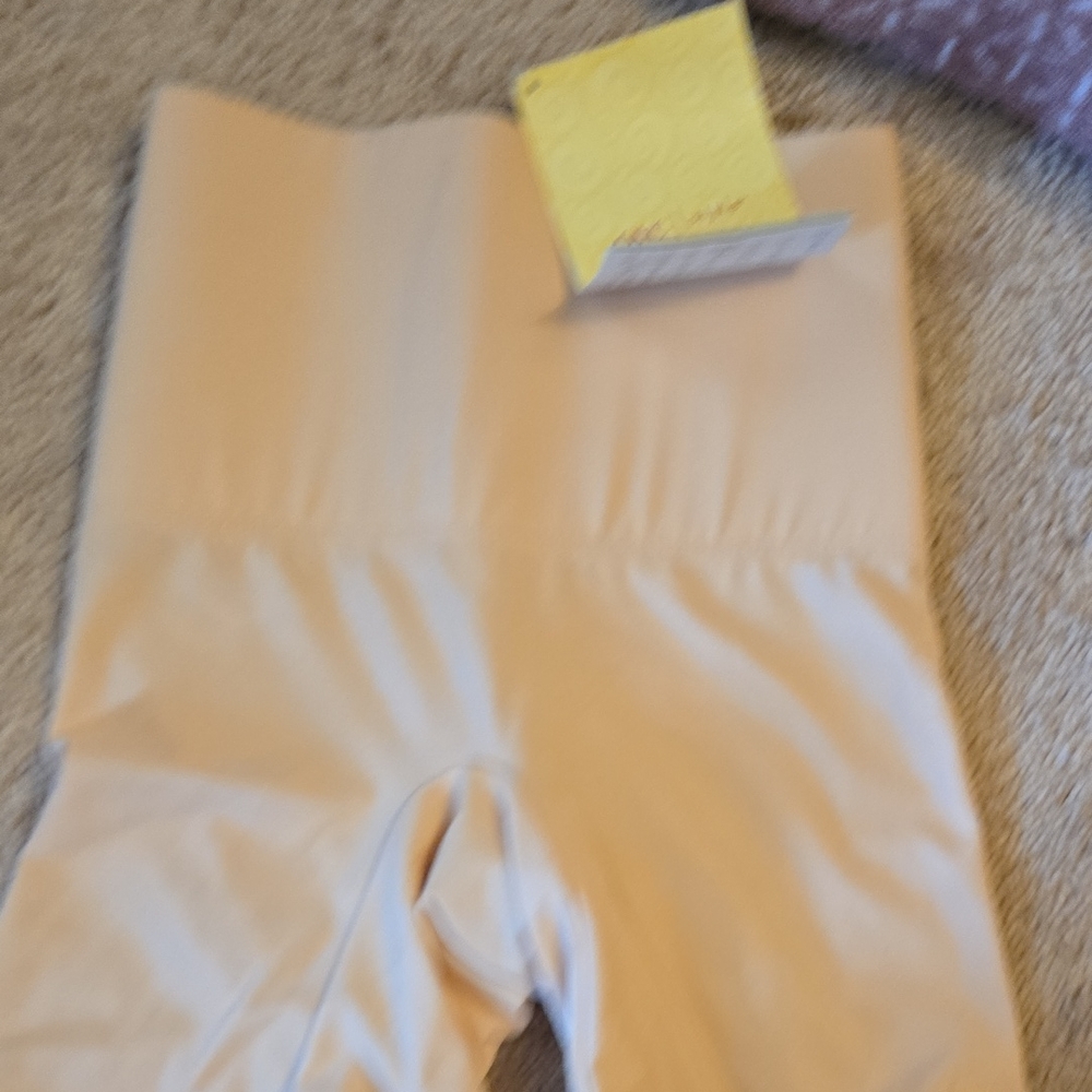 Seamless High-Waisted Shapewear Shorts